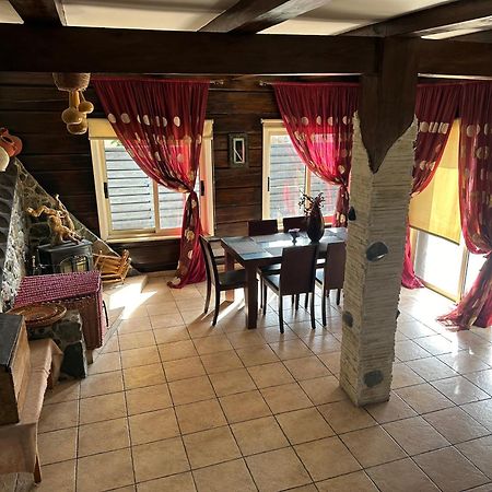 Villa Nikitas Konia Exteriér fotografie